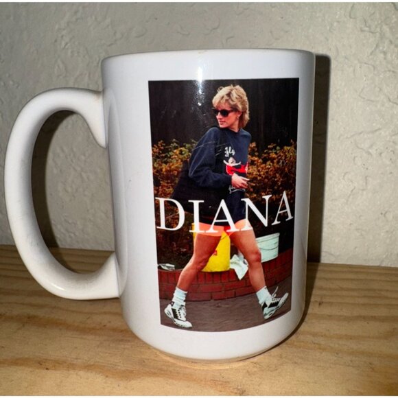 Princess Diana Walking White Ceramic Mug 3.75" - Picture 2 of 4